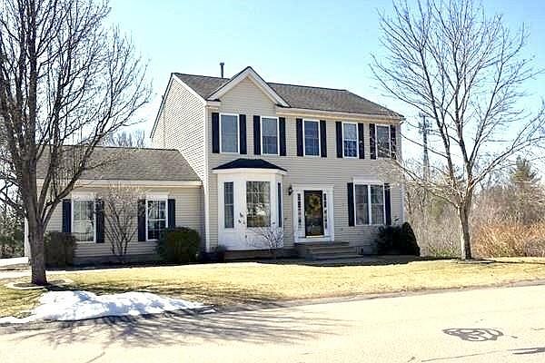 1st image of 22 Bay Farm Ln