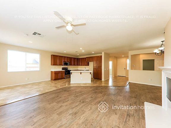 5th image of 1594 Leslie St