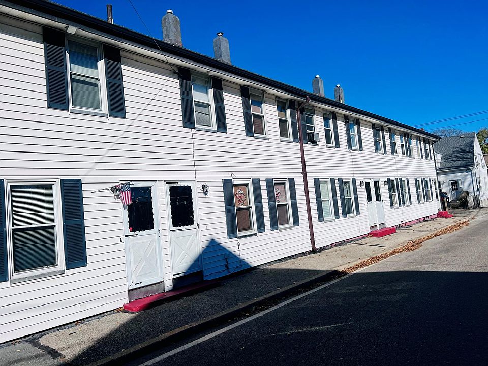 1st image of 11 N Spooner St #1