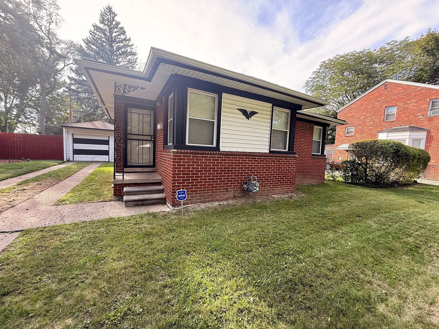 2 bed, 905 sqft, $1,600 — Photo 2