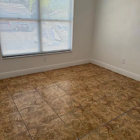 3108 E Tower Ct — Photo 4