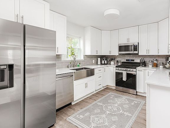 4th image of 3531 Dunwoody Dr