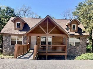 618 Baldknobber Dr, Branson West, MO 65737