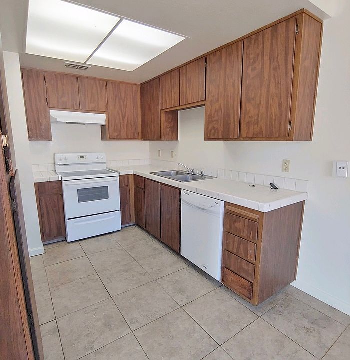 1st image of 5840 Peppermill Ct APT 4