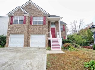 893 Hawthorn Ln, Grayson, GA 30017