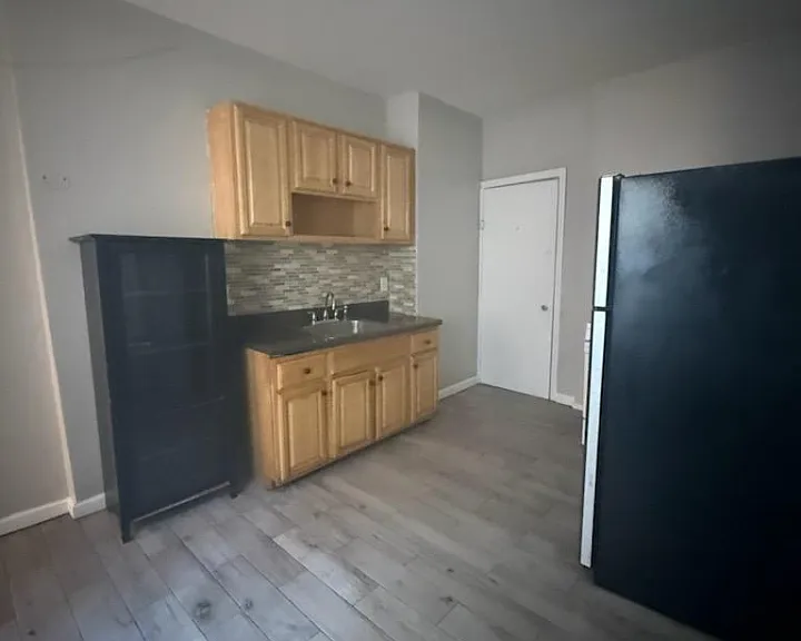 53 Tillinghast St #R2 — Photo 1