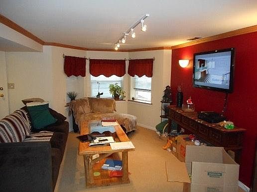 1st image of 3340 N Clifton Ave