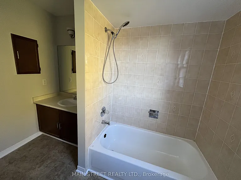 14 Ailsa Dr — Photo 31
