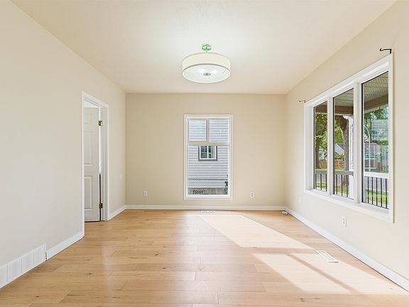 4th image of 12337 128th Ave NW