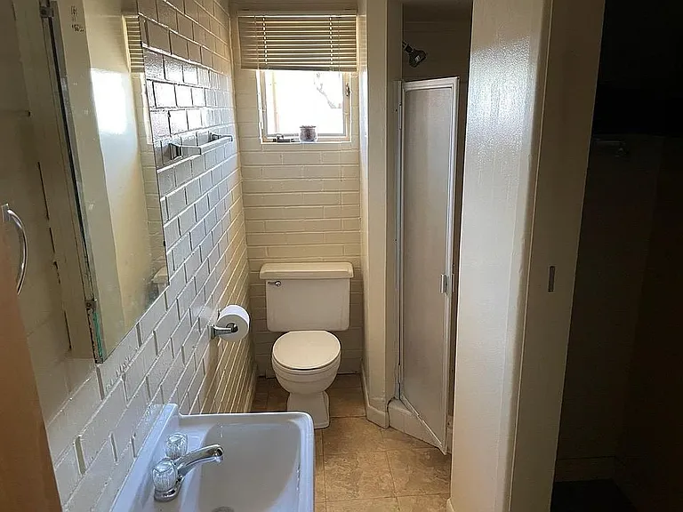 2146 N Margaret Ave #A — Photo 4