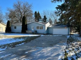 28589 Fredrick Dr, Sturgis, MI 49091