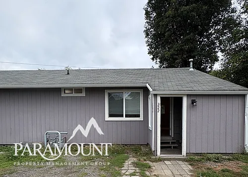 322 Willow St Photo 1