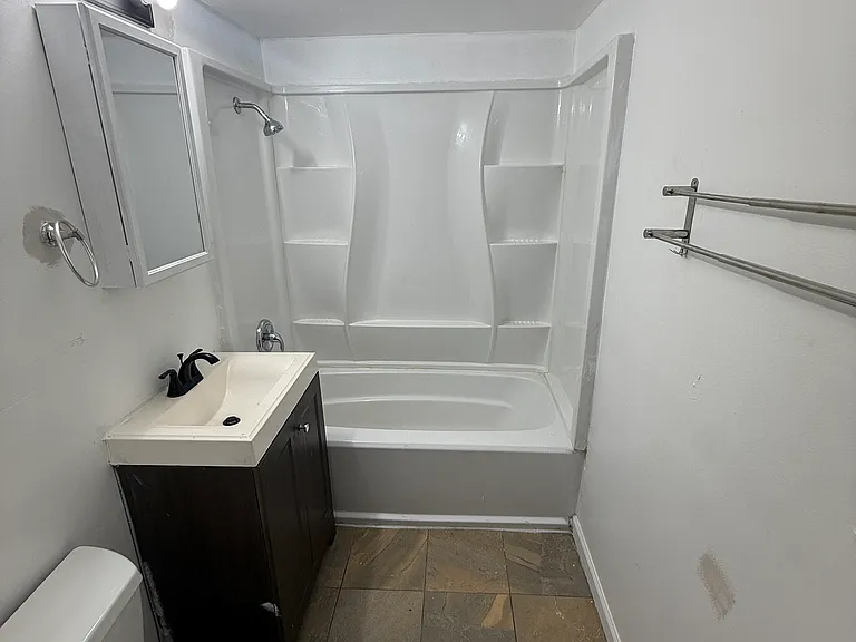 21 Howard St #1 — Photo 4