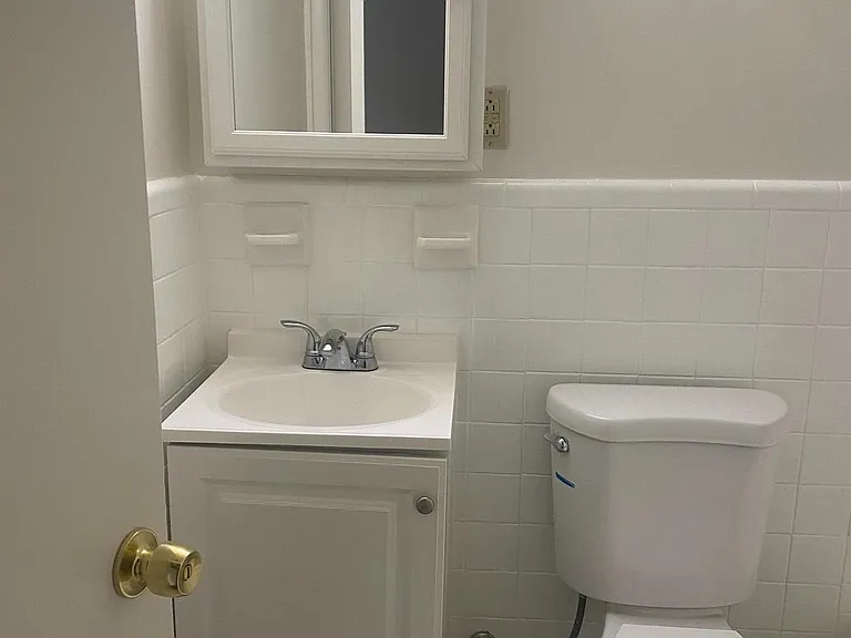 3515 Washington Blvd N #406 — Photo 8
