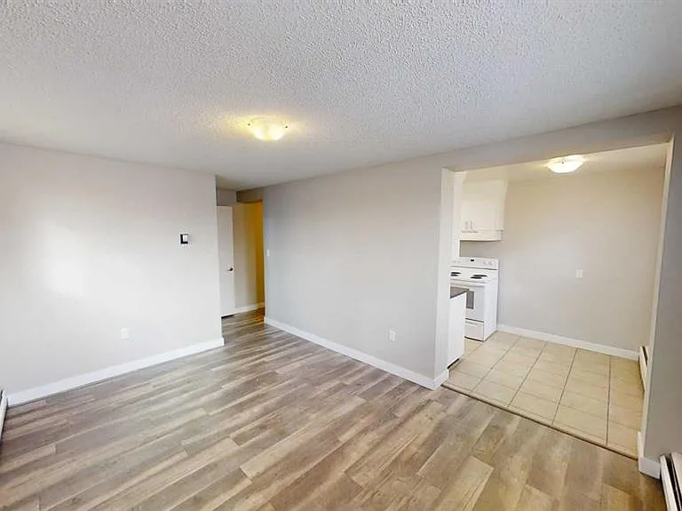 9932 105th Ave #108 — Photo 6