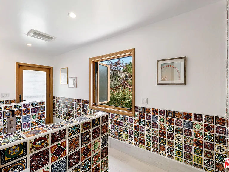 231 Loma Metisse Rd — Photo 28