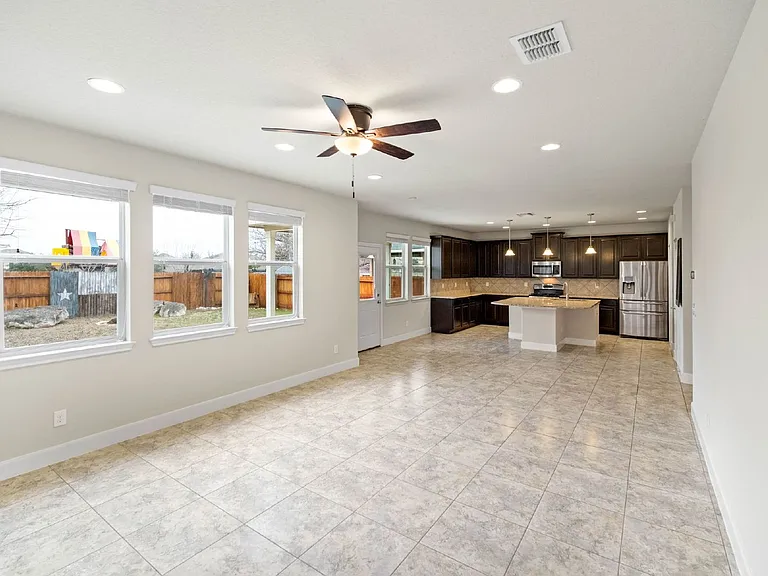12815 Waterlily Way — Photo 10