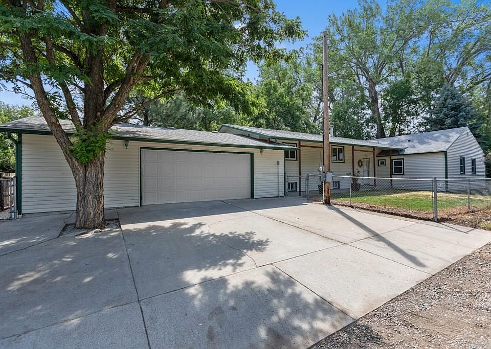 1st image of 2115 Hillner Ln