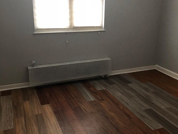 4th image of 47 Bankers Ln APT A
