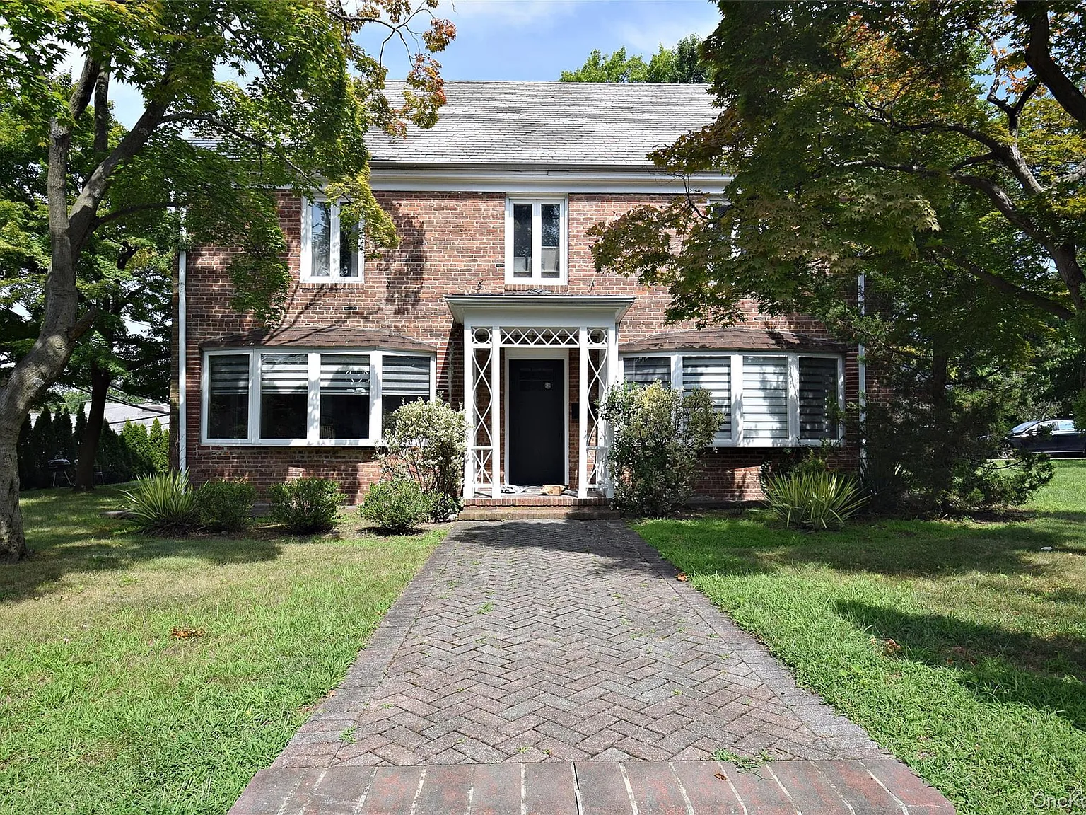 5 bed, 4.5 bath, 2730 sqft, $9,900 — Photo 1