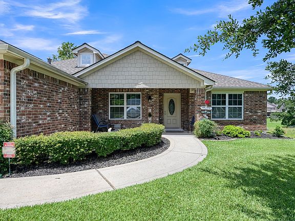 2nd image of 327 Cape Conroe Dr