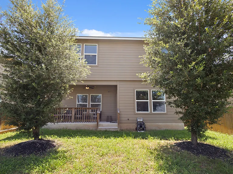 20523 Lorena Xing — Photo 24