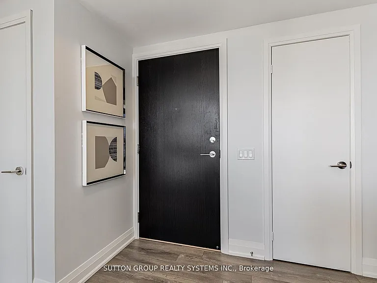 1461 Lawrence Ave SW #611 — Photo 3