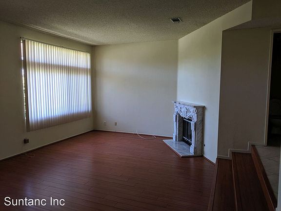 2nd image of 729 E Grand Ave APT D