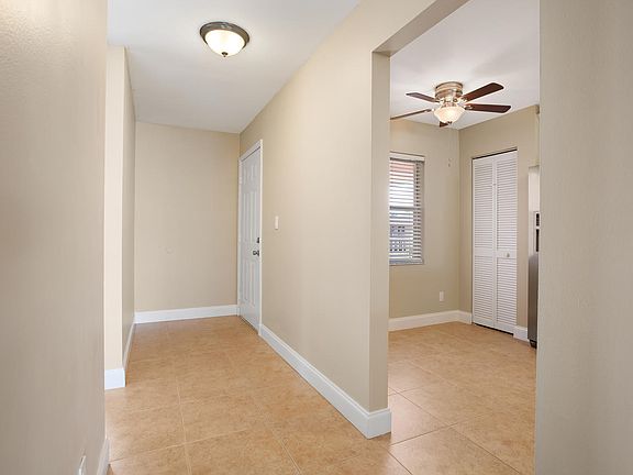 4th image of 1378 Churchill Cir APT 204