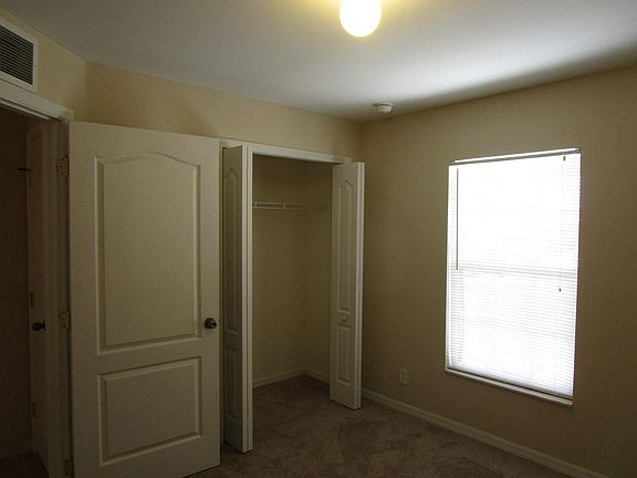 2nd image of 3514 NE 12th Ct