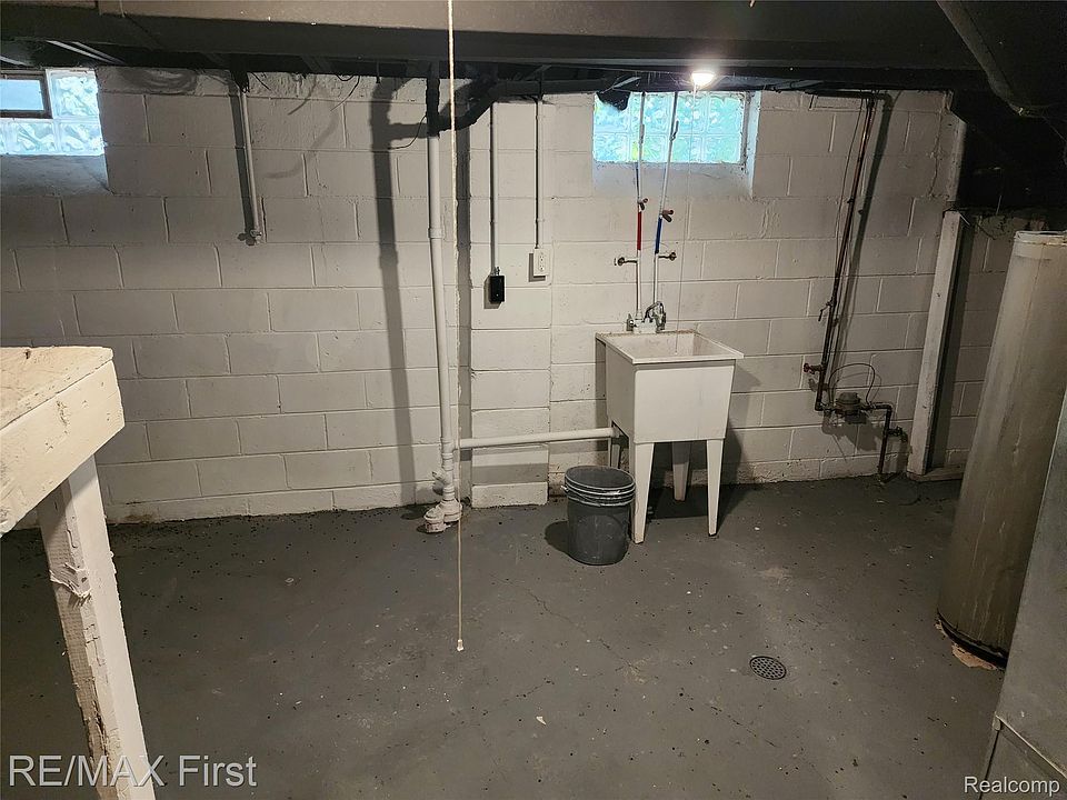 16101 Bramell St, photo 13