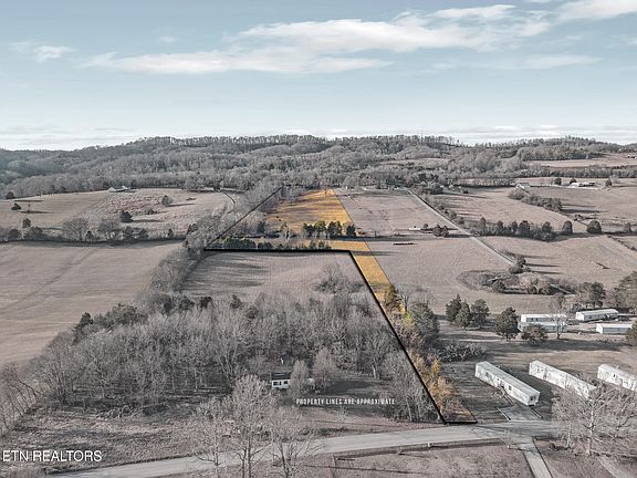 2nd image of 327 Thompson Rd