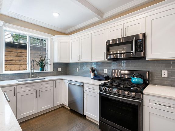 2nd image of 12 Morton St #2