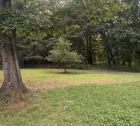 2nd image of Rolling Hills Rd