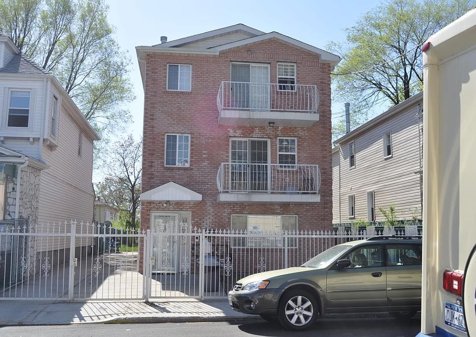 1st image of 10524 170th St
