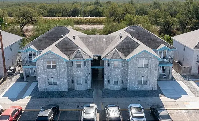1802 Oasis Dr #206 — Photo 1