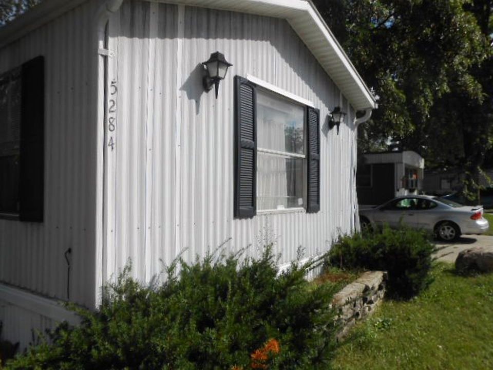 1st image of 5284 Pebble Ln