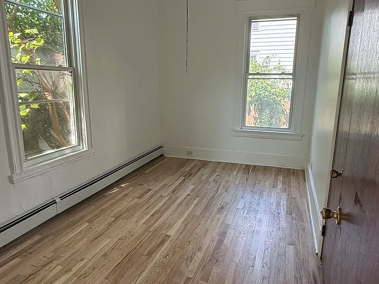 1073 Madison Ave #1 — Photo 4