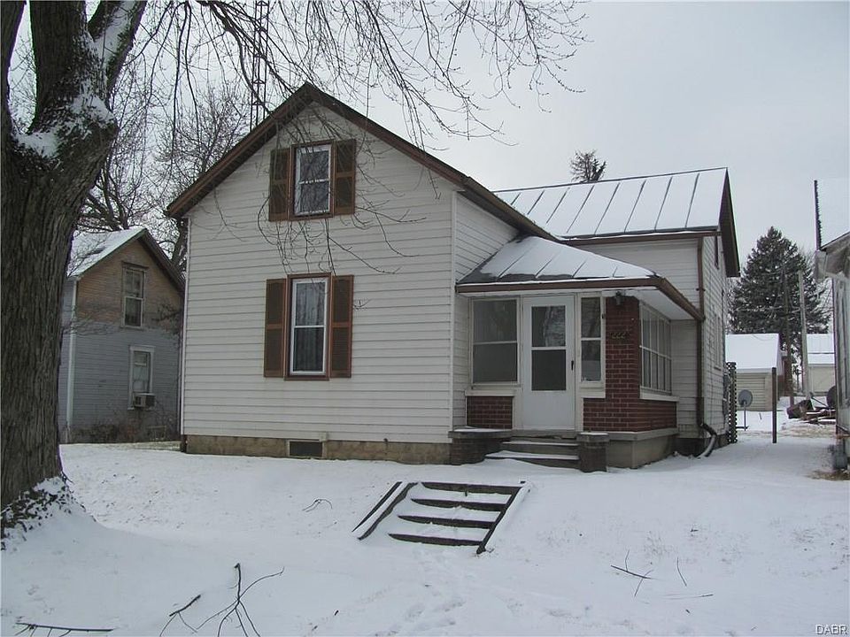1st image of 222 Markwith Ave