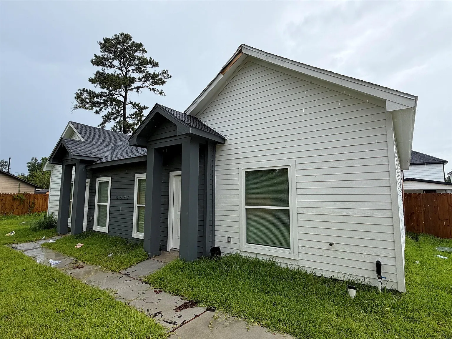 2 bed, 2.0 bath, $1,300 — Photo 1