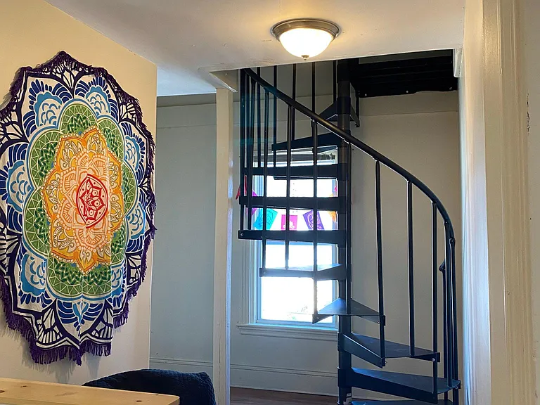 193 Warren St #2 — Photo 2