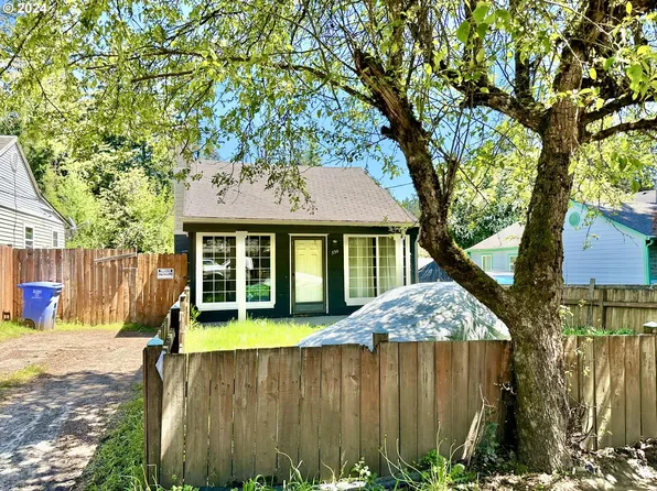 350 NE 157th Ave, Portland, OR 97230