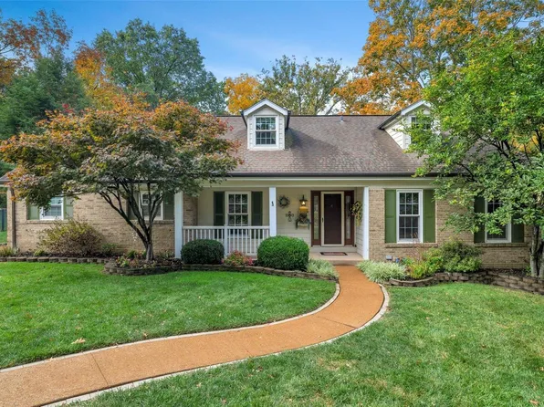 5874 Chrisbrook Dr, Saint Louis, MO 63128