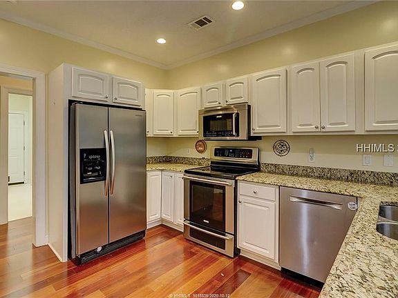 4th image of 20 Stonegate Dr