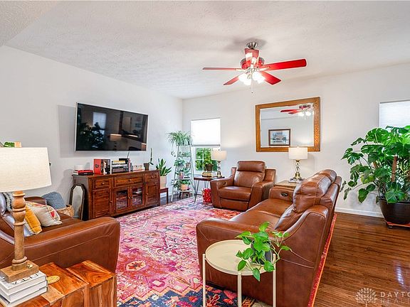 5th image of 9761 Brooks Bend Ct