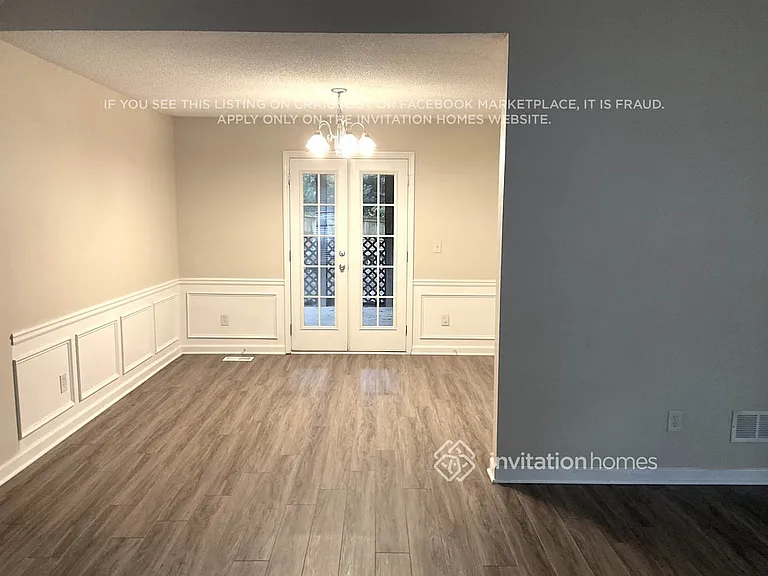 211 Whisperwood Ln NW — Photo 4