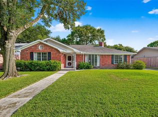 5507 Valkeith Dr, Houston, TX 77096