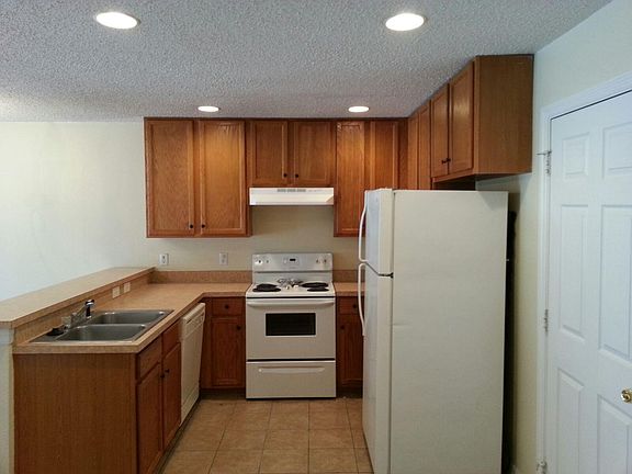 2nd image of 2969 Ashford Park Pl