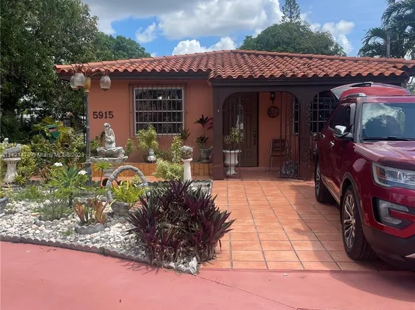 5915 SW 3rd St, Miami, FL 33144