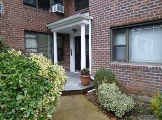 1213 E Broadway APT B11, Hewlett, NY 11557